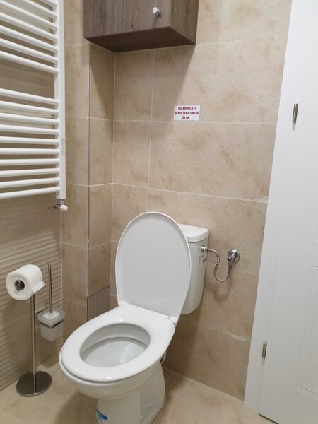 Fundeni, vis a vis de spital, Aleea Sucidava, bloc din 2020, centrala, AC